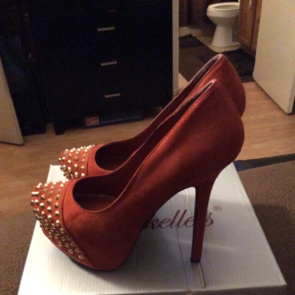 burnt orange stilettos